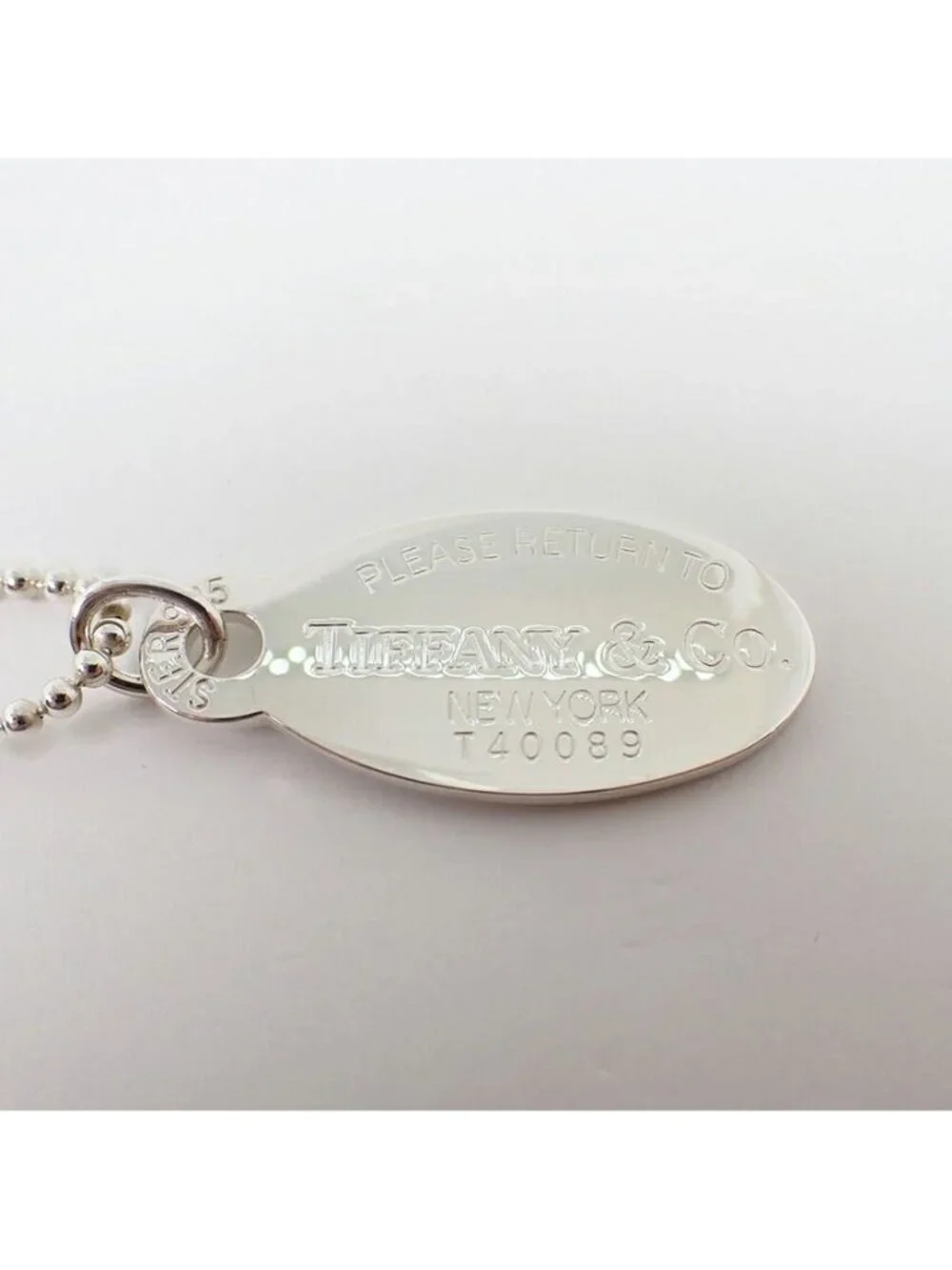 Tiffany & Co 925 Return to Oval Tag Pendant